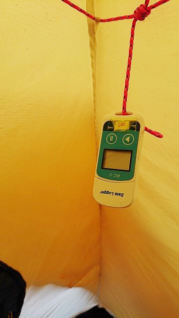 八ヶ岳　行者小屋でテント内外の温度差測定