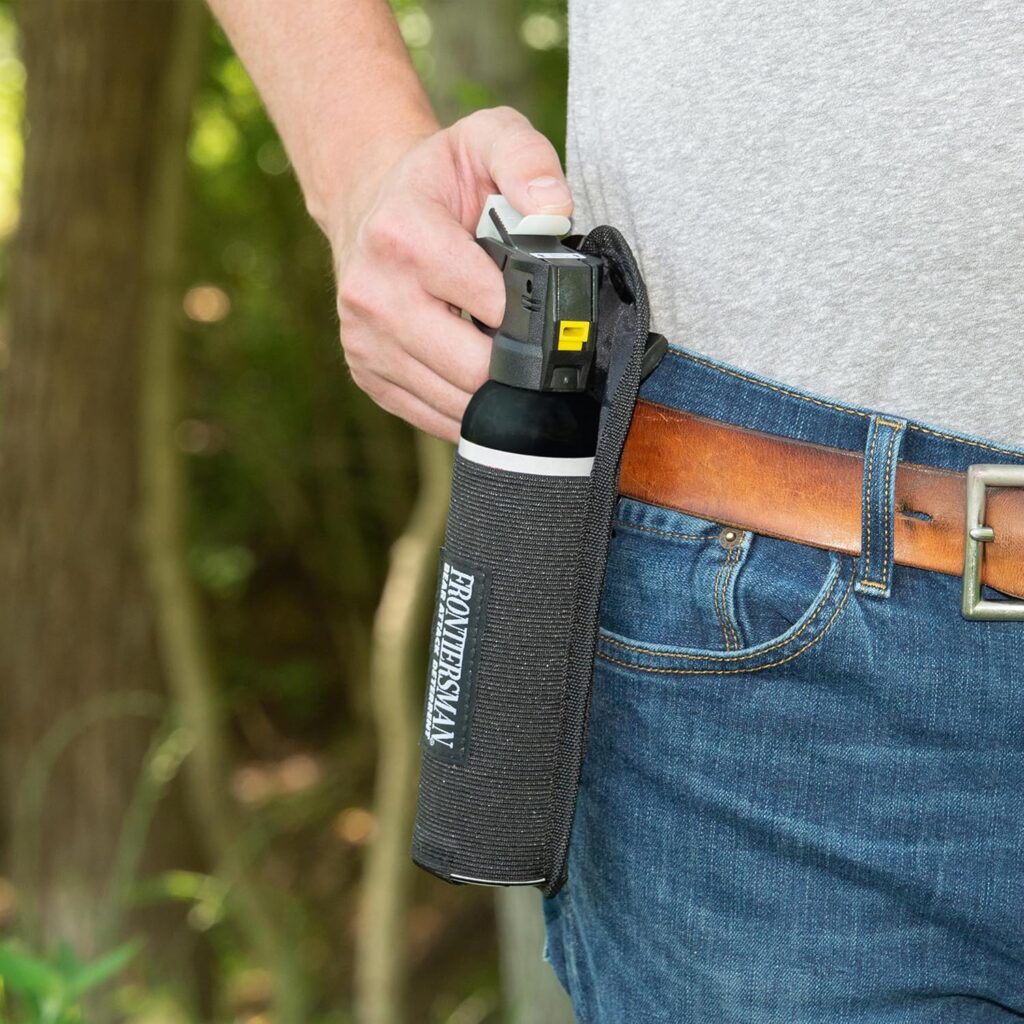 【2025年】最強の熊撃退スプレーを含む9製品の比較表と人気ランキング 3 holster01 【2025年】最強の熊撃退スプレーを含む9製品の比較表と人気ランキング