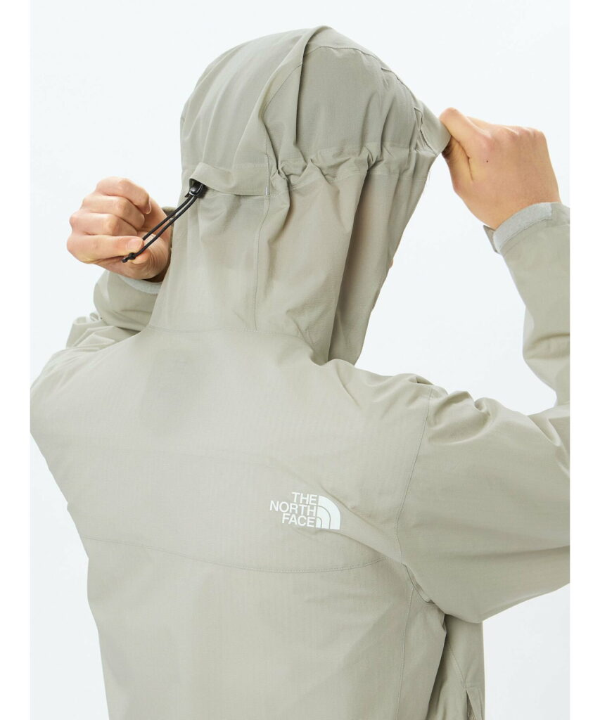 ノースフェイス ベンチャージャケットは登山で使える?耐水圧と透湿性は?を調査レビュー 12 長時間の行動でも肩や背中の負担を軽減