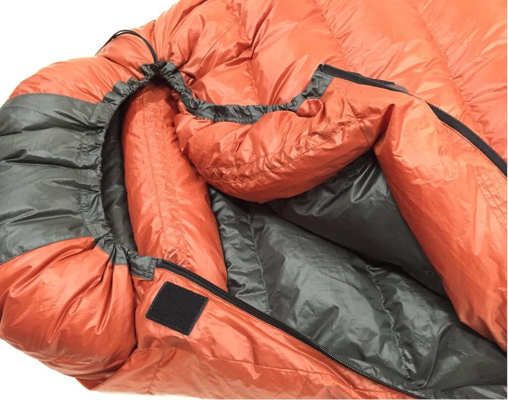 ダウンシュラフの「お約束」：火気、ファスナー、そして臭い