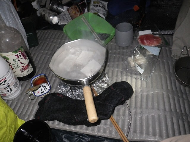 yukiyama sleepingbag01 1 【2026冬用寝袋】おすすめコスパ最強シュラフをご紹介！登山・キャンプ用でモンベル・イスカ・ナンガ・タケモの体験談＆スペック比較